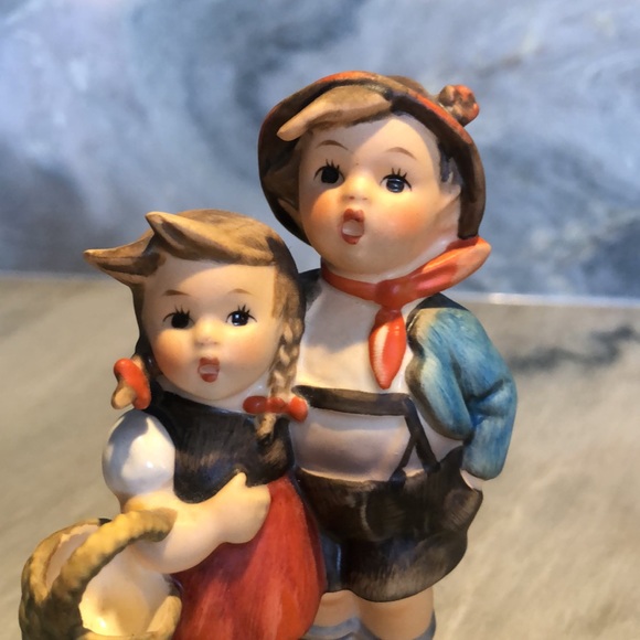 Hummel "Surprise" - Picture 6 of 10